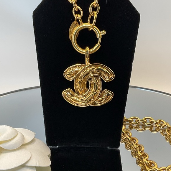 Chanel Gold Chain Necklace - Picture 14 of 16